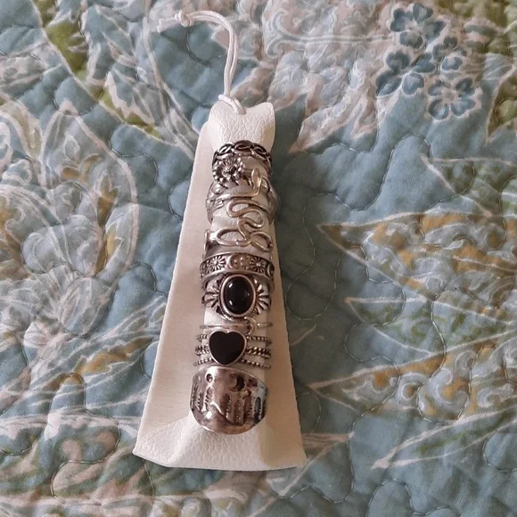 NWT Free People Stacking Ring Set - Picture 8 of 12